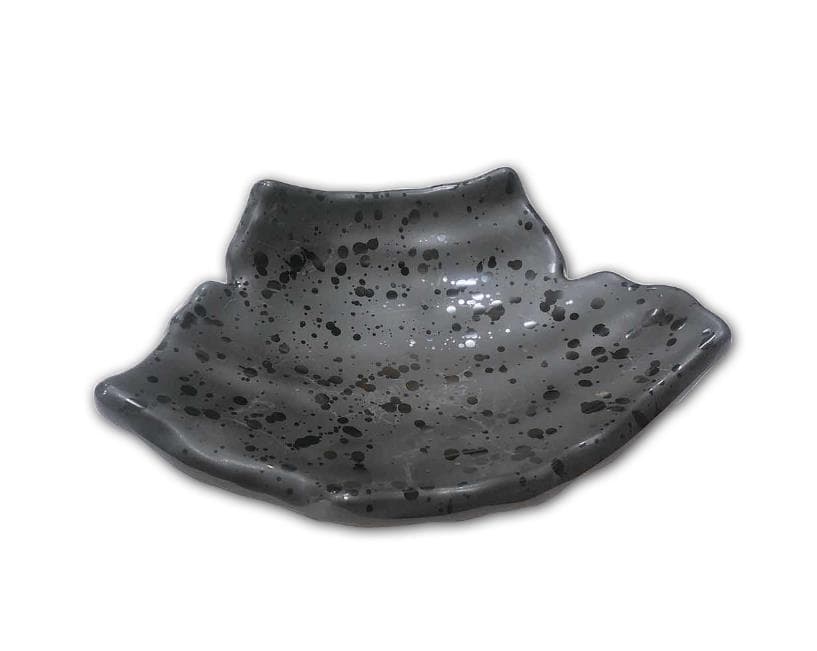 Svart melamin specialformad tallrik med tre ben 22,3cmx15,7cmx6,1cm  MA-E142 JB